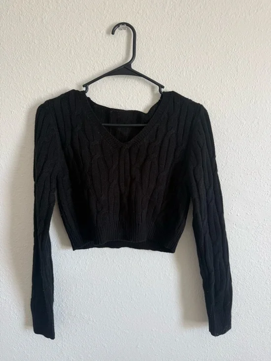 Cropped Black Cable Knit V-Neck Sweater - Picture 1 of 2